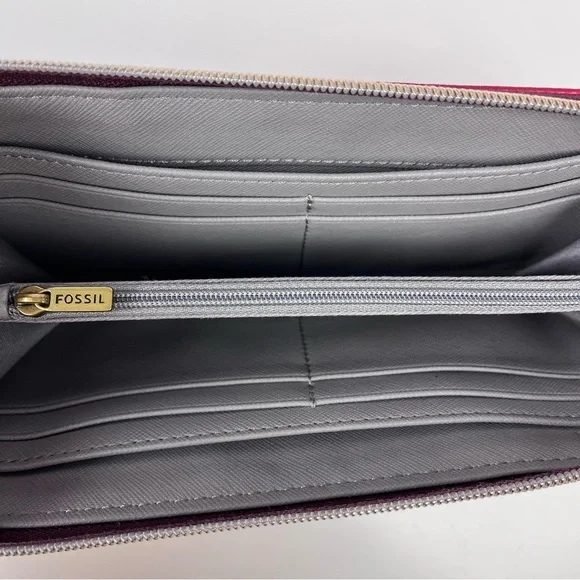 Fossil | Jayda Red Multi Faux Leather Large Zip Clutch Organizer Wallet - Picture 6 of 8